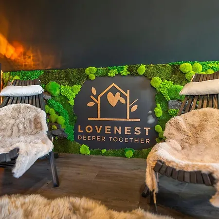 Lovenest Hungary וילה *